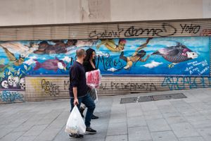 street photography and murals in Madrid