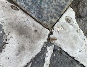 Sidewalk Kiss