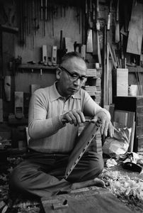 Edo-Sashimono.