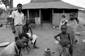 Habitantes de vila I Inhaminga