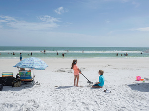 USA. Florida. 2015. Kids playing.