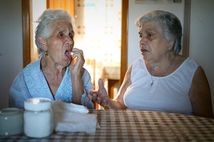 Documentary photography, Portrait, Family, Sisters, Immigration. © Irena Siwiak Atamewan
