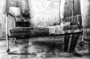 © Cecil B