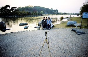 Family Pictures, from the Paradise Island series © Hyo-jin In