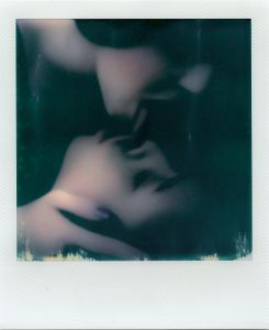 Polaroid - Kiss