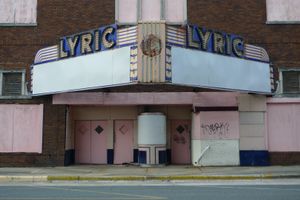 "Lyric Theatre" Closed