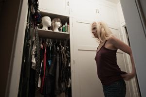 During her initial transition, Dee went through many different wardrobes. She believed the transition required her to re-invent her persona and so she tried out many different fashion and fashion statements. It took sometimes before she began to just be herself.