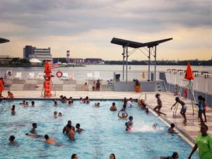 Floating Pool, Bronx, 2017