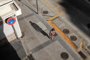 05. Un-accompanied. Calling past off.