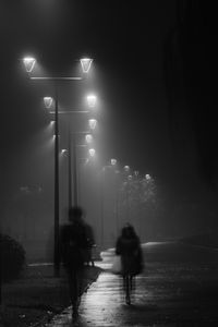 Spacer we mgle / Walk in the fog
