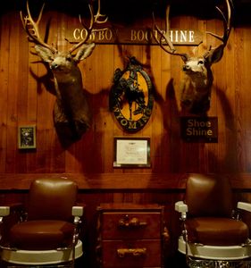 "Cowboy Bootshine"/Cowboy Bar