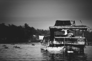 Analog people in a digital world, Streets of Vietnam