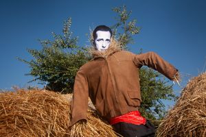 SCARECROWS, HUMPHREY BOGART