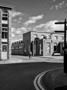 Towards Richmond Road S