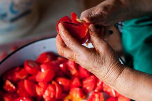 Preparing Pink Tomatoes