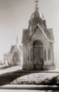 Metairie, tombs