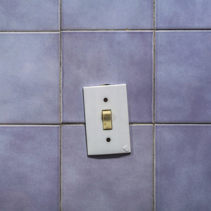 From the series Electric & Geometric./Della serie Elettrica e Geometrica.