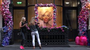 Pink & Blond