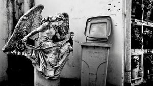 Requiem. The Tribute to the Contemporary.
