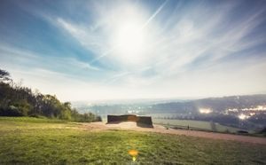 Sun Off Moon - Box Hill