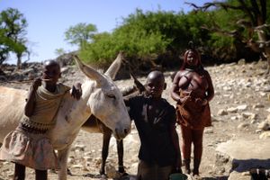 Life among the Himba - family unit