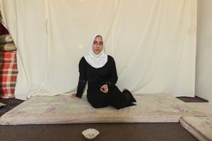 Rima said, “the most important thing is to be safe. We don’t need much more.” She was holding on to her mobile. It’s the only way she can stay in touch with her family back home. © David Brunetti