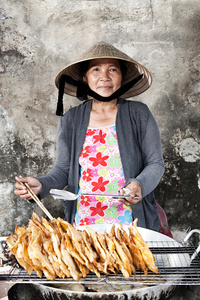 Huong, food seller