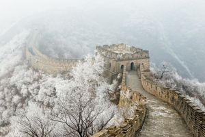 Great China Wall when you are late on your plane