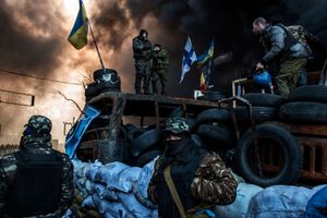 Behind Kiev's barricades_01