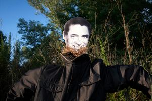 SCARECROWS, CARY GRANT