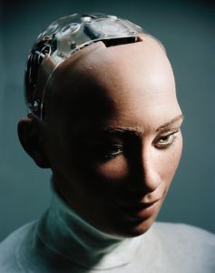 プロフ見て→sophia Lifelike 'Sophia' Robot Granted Citizenship to Saudi Arabia | Live