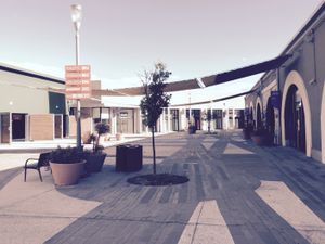 Deserted Mall 01