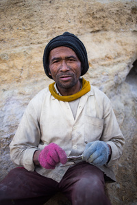 Coloured gloves