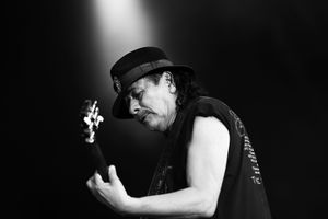 Carlos Santana - Paléo Festival 2013