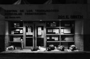 Some workers prefer to sleep outside on pieces of cardboard. © Joseph Sorrentino