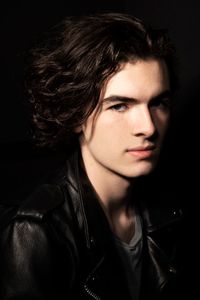 Searching for a corner of light