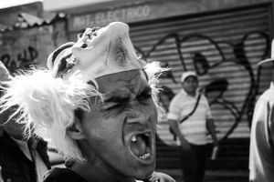 Durante el carnaval se permite beber alcohol, fumar marihuana, inhalar solventes y muchas cosas que regularmente son prohibidas en las calles.