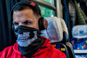 Gábor, 28 years old, software architect | Gábor, 28 éves, software architect