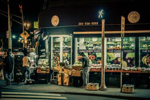 Bergen St Fruit Market