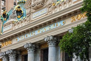<a href="https://andrewprokos.com/photo/theatro-municipal-facade-rio-1902/">Theatro Municipal Facade, Rio De Janeiro</a>