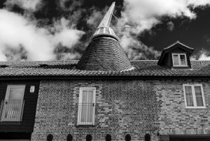 Ware | Conical chimney atop a Former malting mill 04