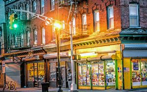 Montgomery St Golden Hour