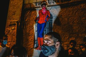 climbing the Jerusalem walls