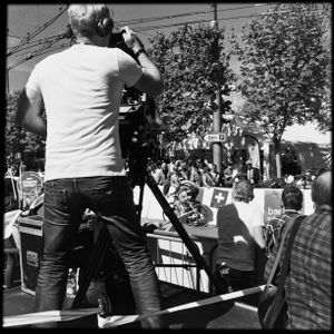 Following Live