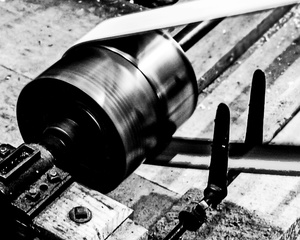 Floor Mounted Rotating Wheel with Belt