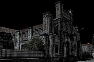 Moonhouse2