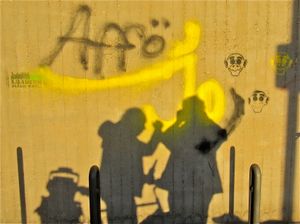 "Shadow Apes" "Schattenaffen"