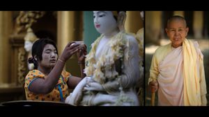 TUESDAY CORNER, SHWEDAGON TEMPLE, YANGON