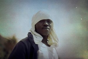 2015, french italian border is closed, several hundred people, survivors of Mediterranean, are stopped in there road for freedom.
