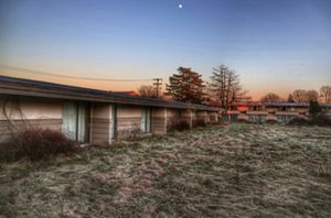 Liz Cooke - Motel 1